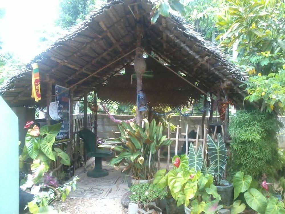Himasha Guest Mirissa Exterior foto